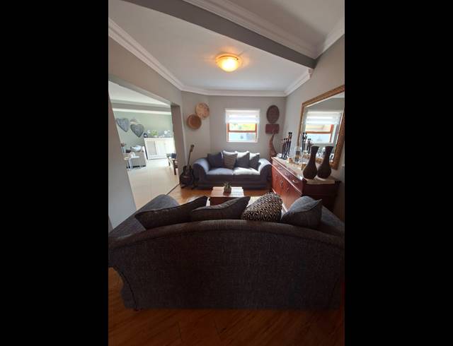3 BEDROOM HOUSE FOR SALE IN GLEN MARAIS